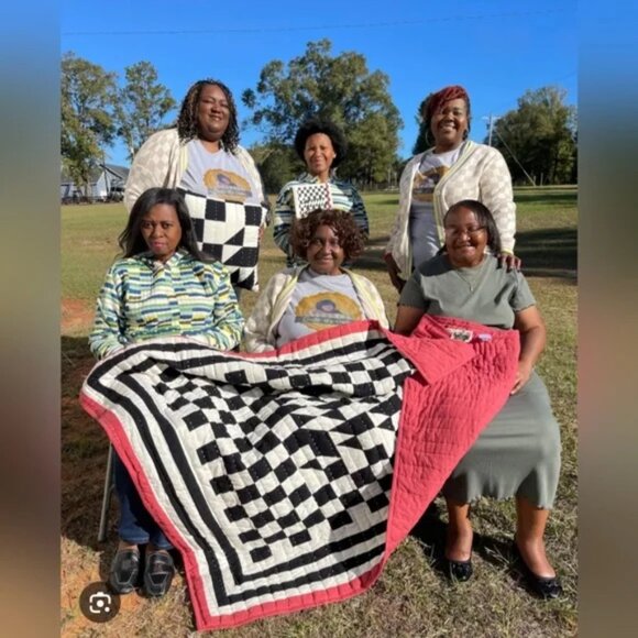 Gee's Bend quilt, lap throw, 60x50in, Target collab - Picture 4 of 12